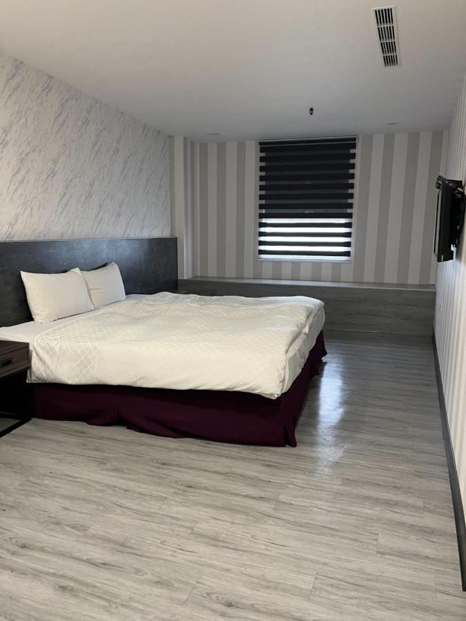 Lan Yin Tie Dao Hotel Tajnan Kültér fotó